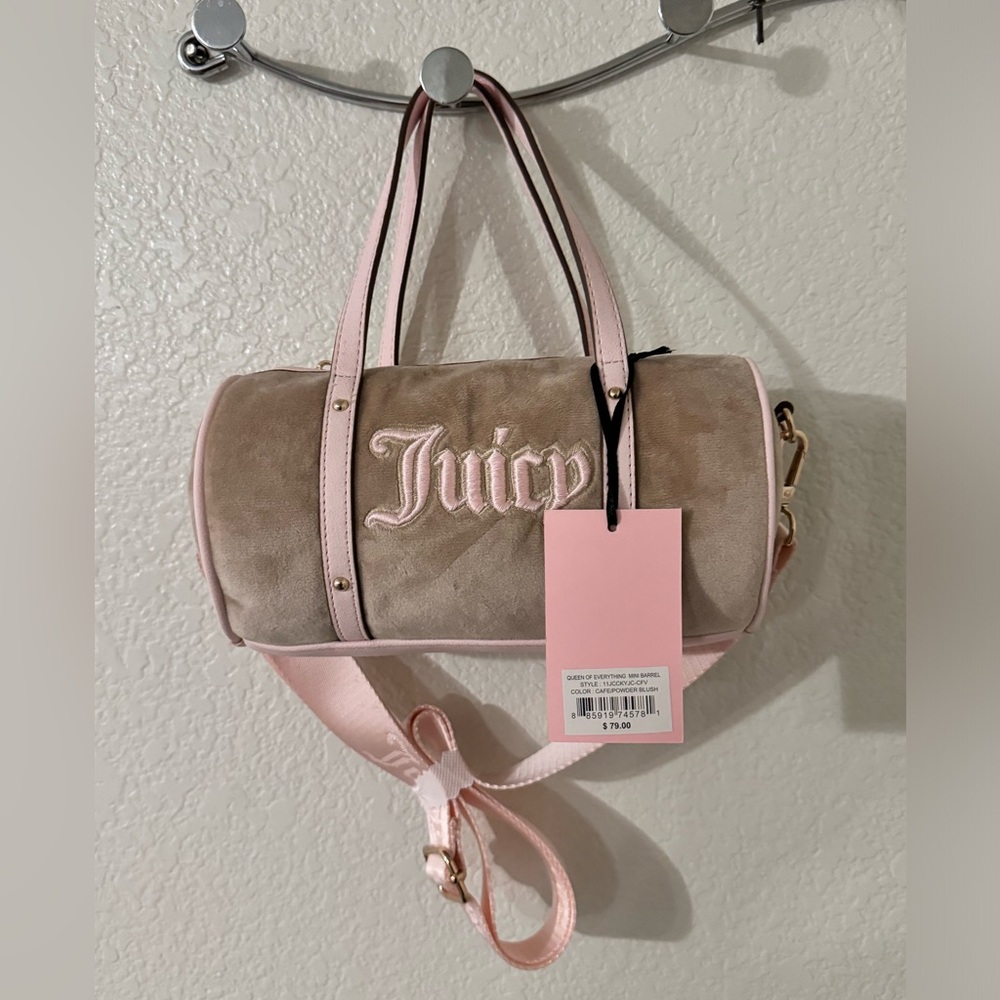 Juicy couture barrel bag
